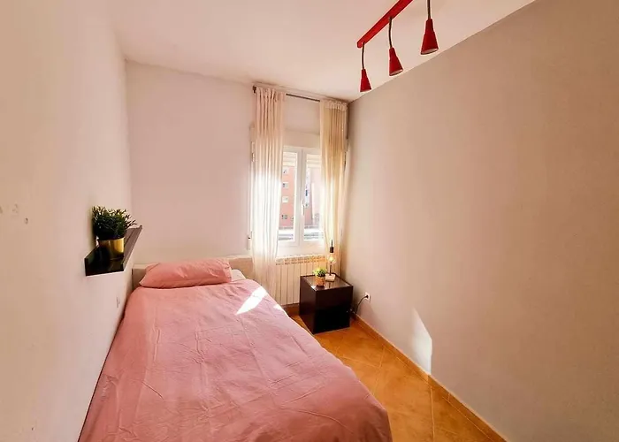 Step To El Pilar Comotucasa * Zaragoza